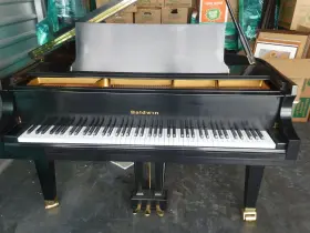 282119 BALDWIN Baby Piano Ebony Magnifiscent Sound