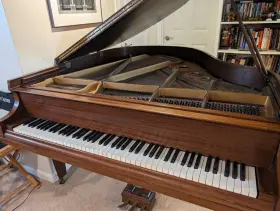 87620 BALDWIN Baby Piano