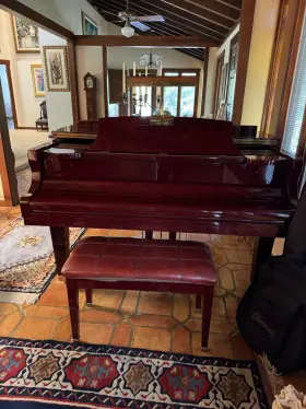 C152 BALDWIN Baby Pianos