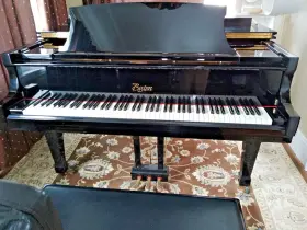 Boston Gp163 Baby Grand Piano Gp163-boston Designed By Steinway 1999 Excellent Condition