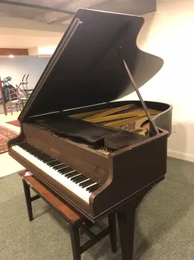 122945 CHICKERING Baby Piano Up Obo