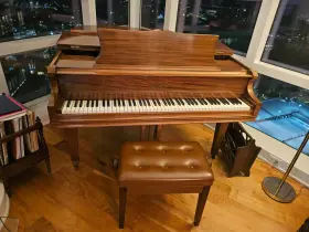 193620 CHICKERING Baby Piano