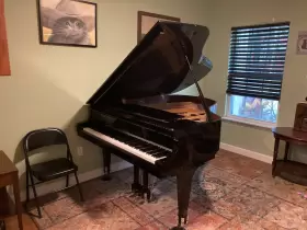 1704597 KAWAI Baby Piano Tuned