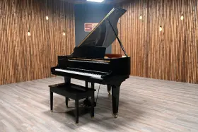 GM-10K KAWAI Baby Piano Ebony Spruce Pro