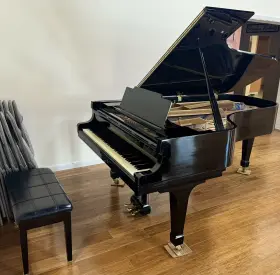 KG-6D KAWAI Semi Concert Piano