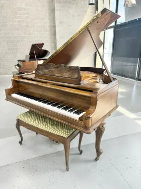B39075 KIMBALL Piano Pecan