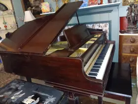 121225 KNABE Knare Piano