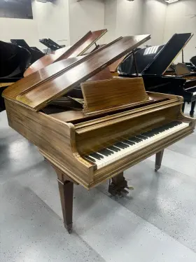 145067 KNABE Baby Piano Mahogany