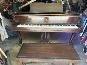 222453 M. SCHULZ CHICAGO Baby Piano Mahogany