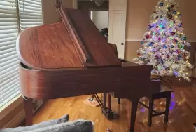 78590 MATHUSHEK Gorgeous Baby Piano Mahogany