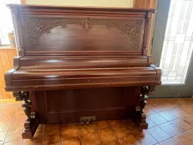 14140 SCHILLER Upright Cabinet Piano