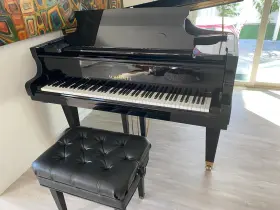 292196 SCHIMMEL Piano Outstanding