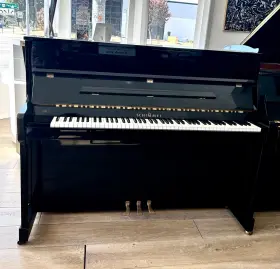 Schimmel 320.385 Upright Piano 46 Inch Polished Ebony Schimmel 320.385 Upright Piano 46 Inch Polished Ebony