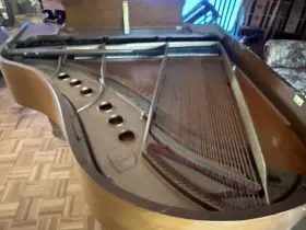 371995 STEINWAY SONS Baby Piano Average