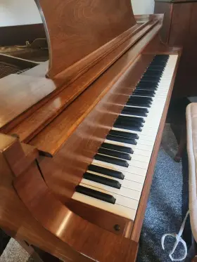 437550 STEINWAY SONS Piano #2
