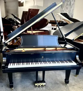 526356 STEINWAY SONS Piano