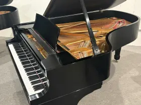Steinway & Sons 577688 2006 And Model B Classic Grand Piano 7ft Black Satin Steinway & Sons 577688 2006 And Model B Classic Grand Piano 7ft Black Satin