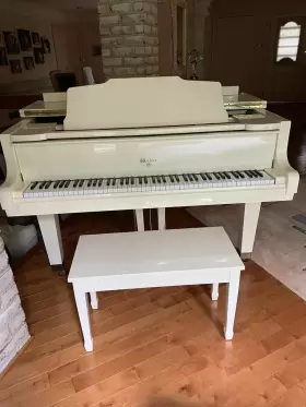 G039967 WEBER Baby Piano
