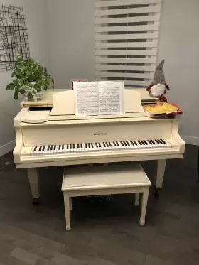 C143 WURLITZER Baby Piano