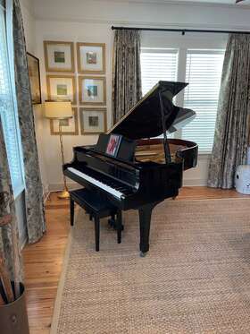 109404 YAMAHA Piano