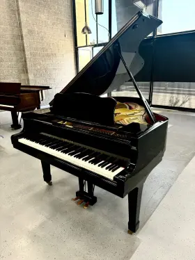 4691588 YAMAHA Piano Ebony