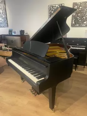 4930768 YAMAHA Baby Piano Ebony