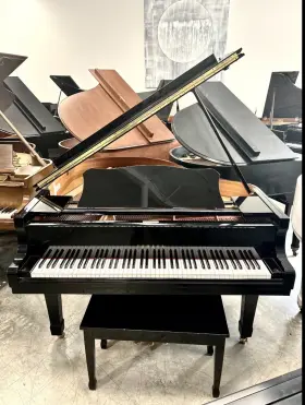 Yamaha 5846946 C1 Grand Piano