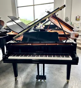 Yamaha 5992843 Gc1 Grand Piano 5ft3 Inch Polished Ebony
