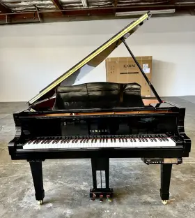 Yamaha 6040063 C2 Grand Piano With Disklavier Player System 5ft8 Inch Polished Ebony
