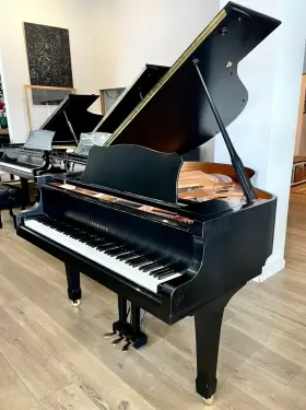 6085280 YAMAHA Baby Piano Ebony