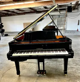 Yamaha 6126378 C3 Grand Piano With Mk4 Player System 6ft1 Inch Polished Ebony