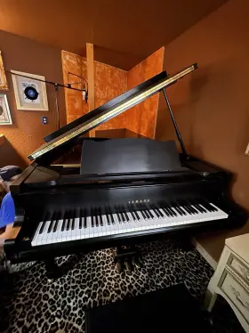 Yamaha 898096 G2 Grand Piano