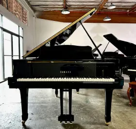 Yamaha B1803965 C3 Grand Piano 6ft1 Inch Polished Ebony