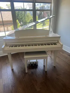 CLP-665GP YAMAHA Baby Piano
