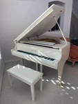 Kohler & Campbell Piano, Polished White Model Skg400 Pwh, 1996. Fixed Price $5500.00.