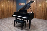 Samick Sg 140a Petite Baby Grand Piano 4'7" Used. Fixed Price $4790.00.