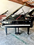 Kawai Rx-1 Grand Piano 5'5" Polished Ebony. Fixed Price $9995.00.